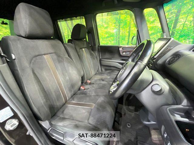 Honda N BOX CUSTOM 2019-05 6752637-9