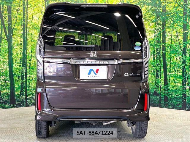 Honda N BOX CUSTOM 2019-05 6752637-15