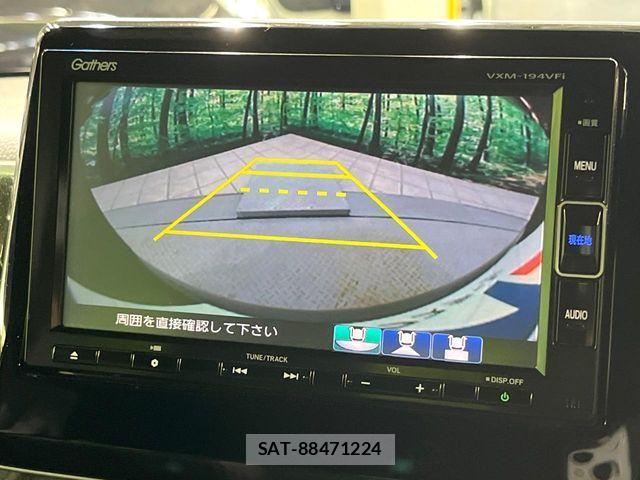 Honda N BOX CUSTOM 2019-05 6752637-3