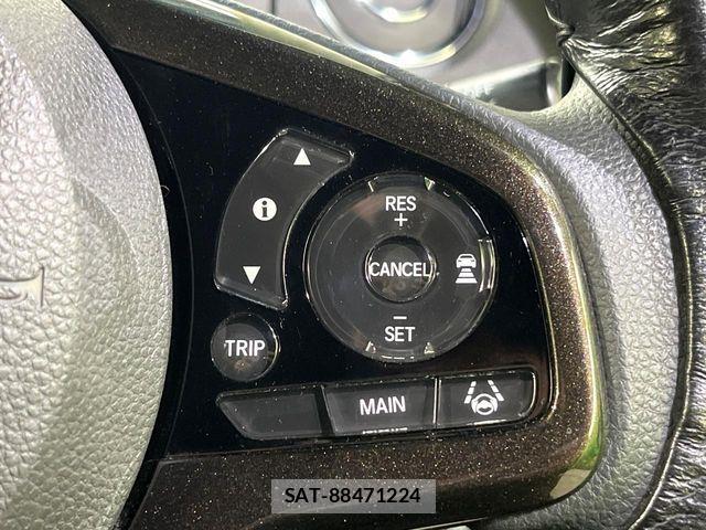 Honda N BOX CUSTOM 2019-05 6752637-4