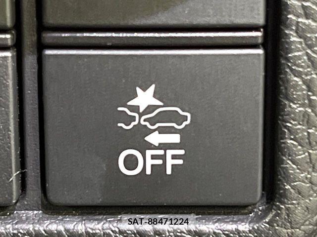 Honda N BOX CUSTOM 2019-05 6752637-6