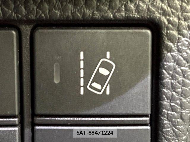 Honda N BOX CUSTOM 2019-05 6752637-7