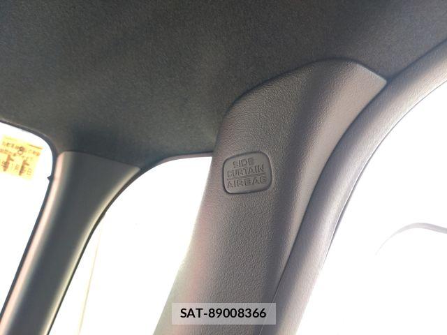 Honda N BOX CUSTOM 2023-11 6791322-11