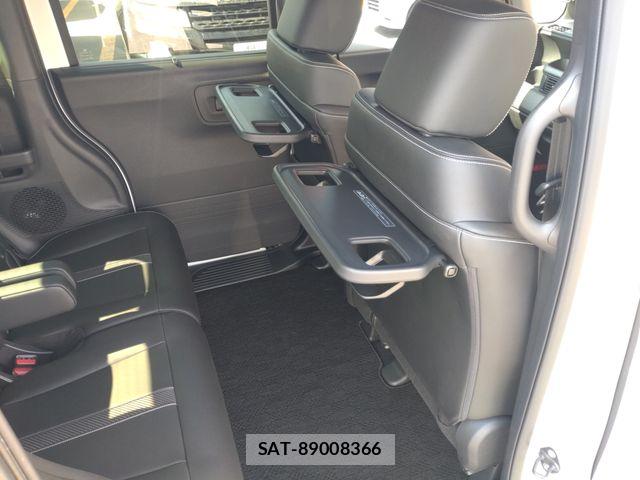 Honda N BOX CUSTOM 2023-11 6791322-14