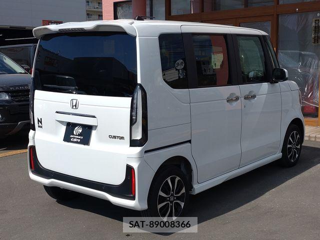 Honda N BOX CUSTOM 2023-11 6791322-1