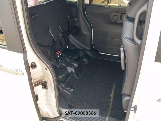 Honda N BOX CUSTOM 2023-11 6791322-23
