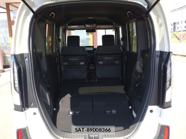 Honda N BOX CUSTOM 2023-11 6791322-24