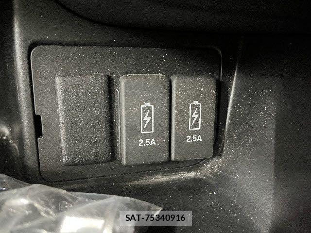 Honda N BOX CUSTOM 2019-03 6791320-11