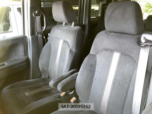 Honda N BOX CUSTOM 2018-06 6816225-5