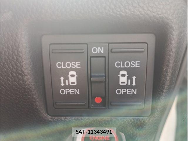 Honda N BOX CUSTOM 2018-05 7021060-14