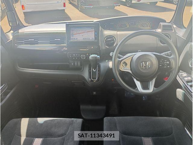 Honda N BOX CUSTOM 2018-05 7021060-2