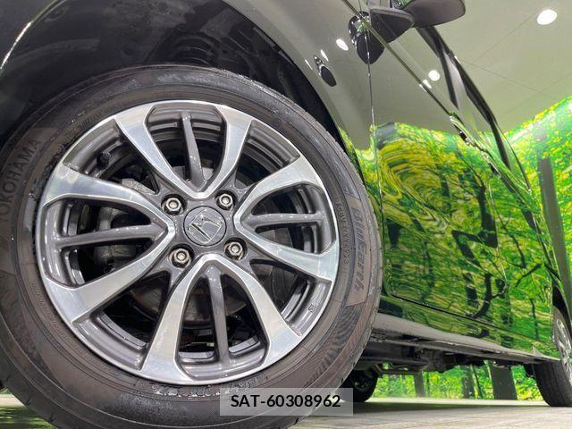 Honda N BOX CUSTOM 2024-01 7222735-13