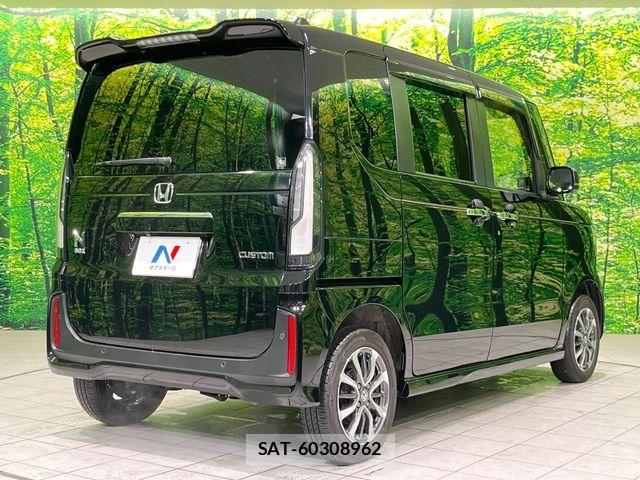 Honda N BOX CUSTOM 2024-01 7222735-17