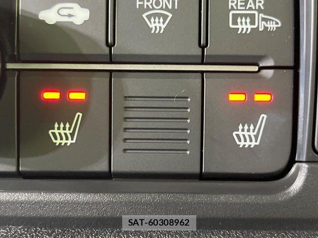 Honda N BOX CUSTOM 2024-01 7222735-7