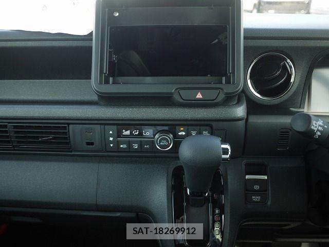 Honda N BOX CUSTOM 2025-10 7222736-11