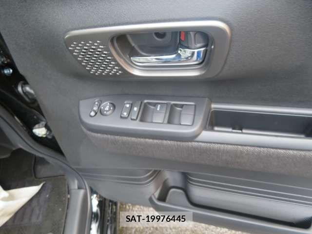 Honda N BOX CUSTOM 2026-05 7250366-12