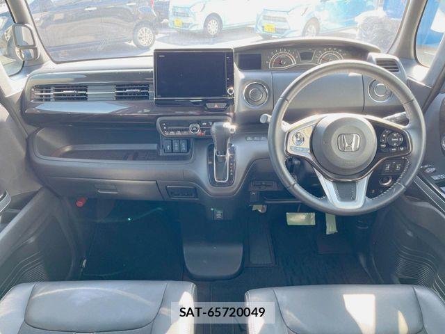 Honda N BOX CUSTOM 2020-02 7251723-1