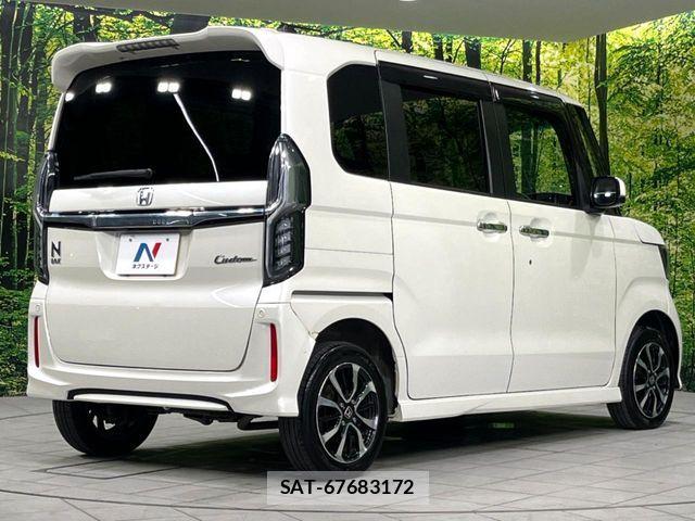 Honda N BOX CUSTOM 2018-03 7328898-17