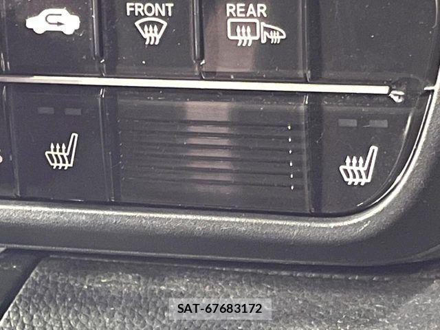 Honda N BOX CUSTOM 2018-03 7328898-7