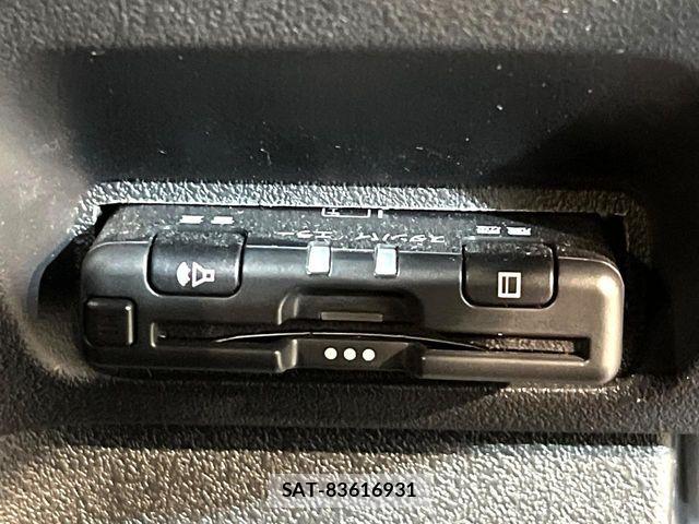 Honda N BOX CUSTOM 2025-01 7328892-6