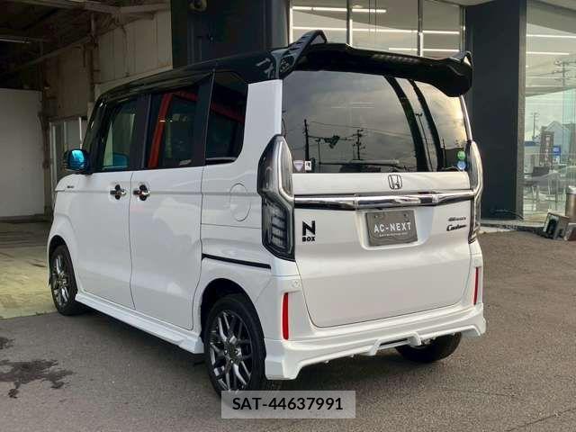 Honda N BOX CUSTOM 2018-06 7328893-18