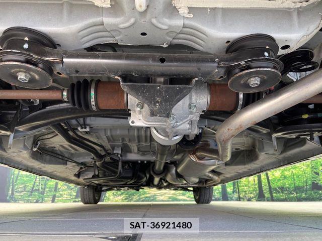 Honda N BOX CUSTOM 2024-03 7328885-19