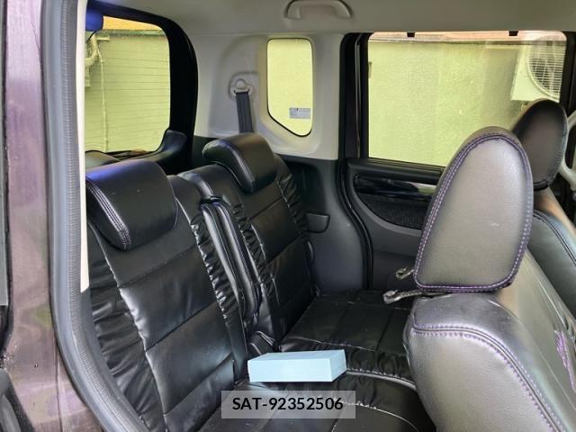 Honda N BOX CUSTOM 2016-08 7359025-12