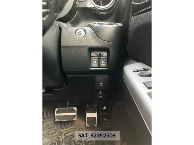 Honda N BOX CUSTOM 2016-08 7359025-15