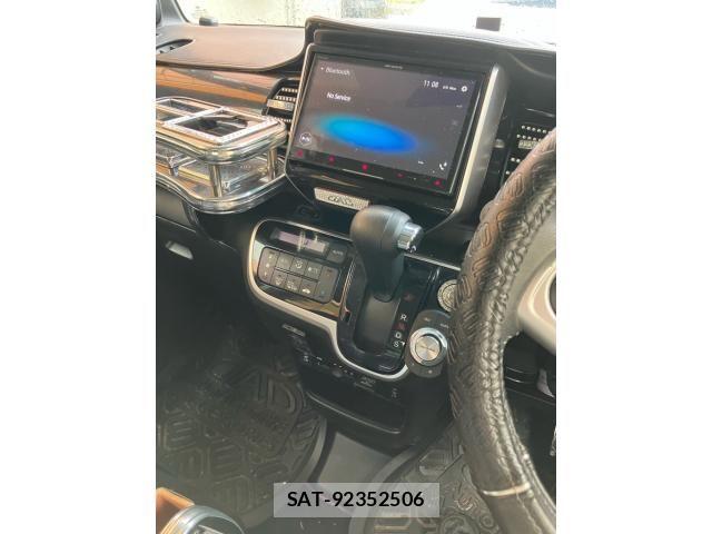 Honda N BOX CUSTOM 2016-08 7359025-22