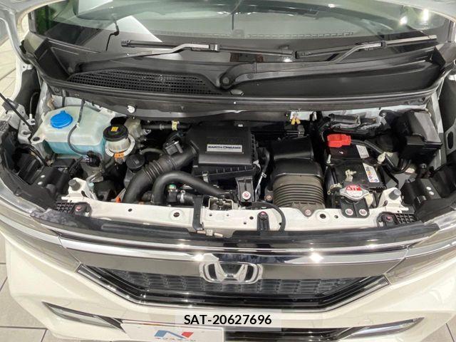 Honda N BOX CUSTOM 2018-02 7359022-18