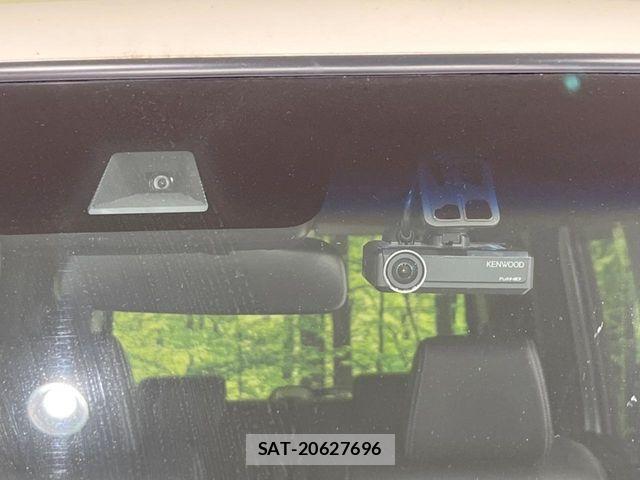 Honda N BOX CUSTOM 2018-02 7359022-6