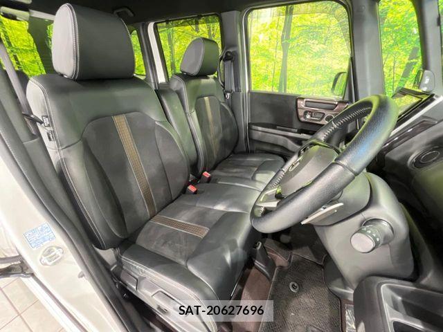 Honda N BOX CUSTOM 2018-02 7359022-8