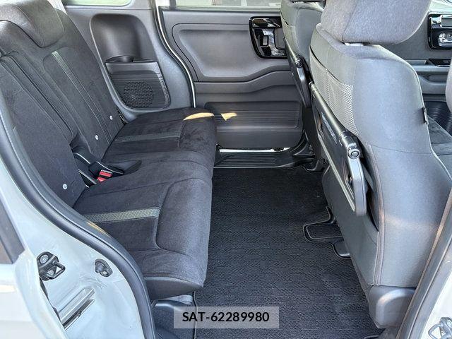 Honda N BOX CUSTOM 2021-04 7359024-10