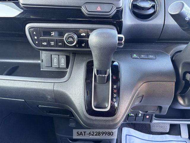 Honda N BOX CUSTOM 2021-04 7359024-16