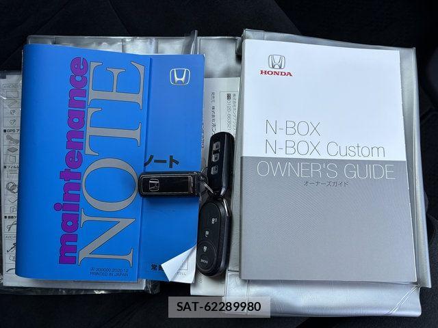 Honda N BOX CUSTOM 2021-04 7359024-19