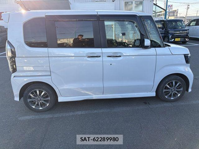 Honda N BOX CUSTOM 2021-04 7359024-3