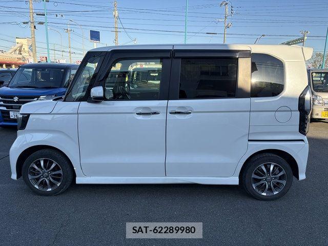 Honda N BOX CUSTOM 2021-04 7359024-7