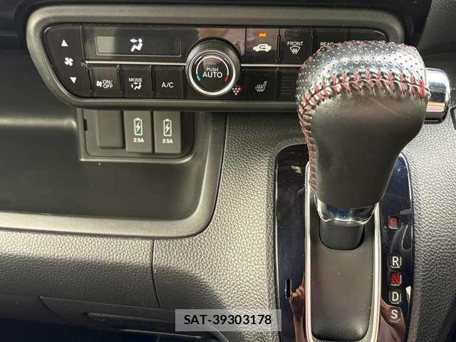 Honda N BOX CUSTOM 2021-07 7359019-13
