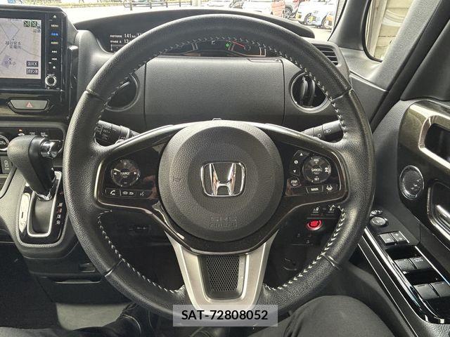Honda N BOX CUSTOM 2018-11 7359029-13