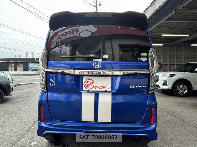 Honda N BOX CUSTOM 2018-11 7359029-2