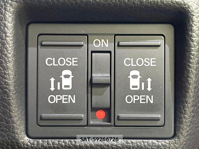 Honda N BOX CUSTOM 2023-03 7393218-4