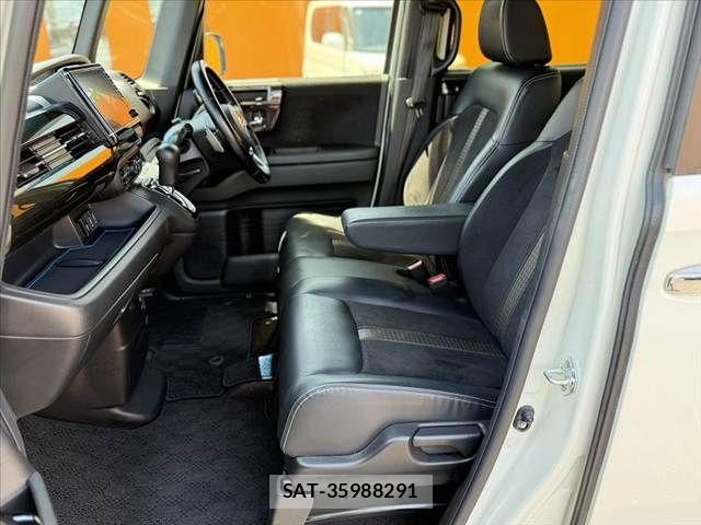 Honda N BOX CUSTOM 2017-10 7390903-16