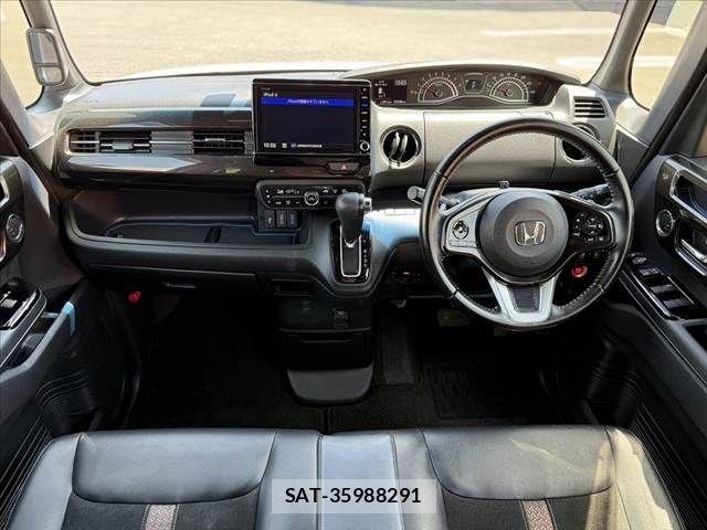 Honda N BOX CUSTOM 2017-10 7390903-1