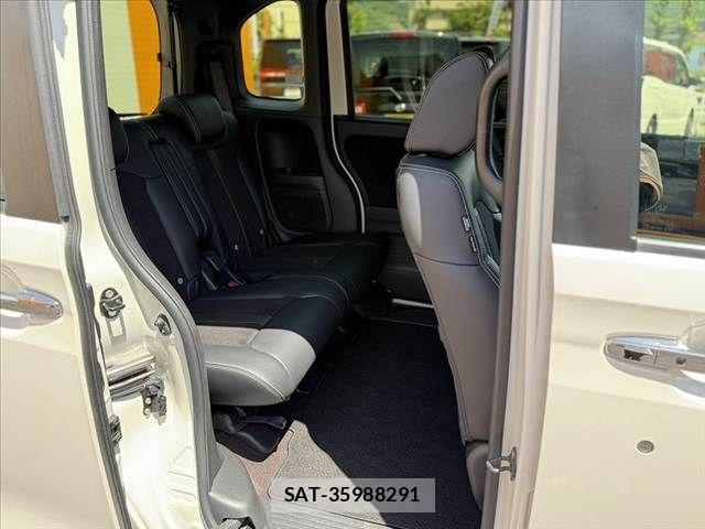 Honda N BOX CUSTOM 2017-10 7390903-19