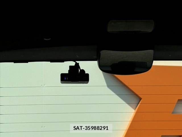 Honda N BOX CUSTOM 2017-10 7390903-29