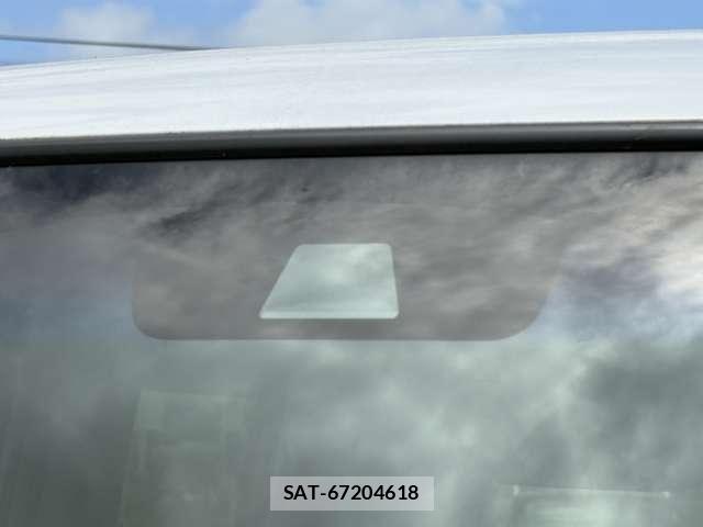 Honda N BOX CUSTOM 2019-01 7456308-9