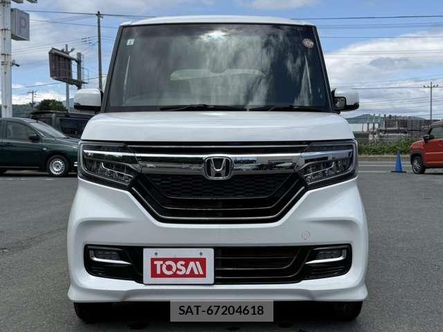 Honda N BOX CUSTOM 2019-01 7456308-17