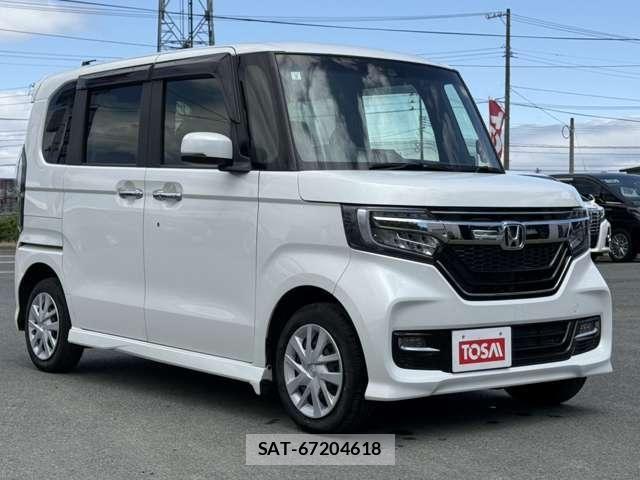 Honda N BOX CUSTOM 2019-01 7456308-19