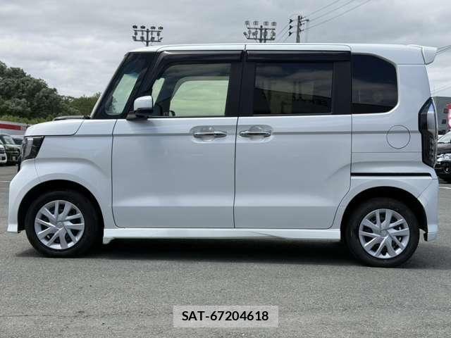 Honda N BOX CUSTOM 2019-01 7456308-23
