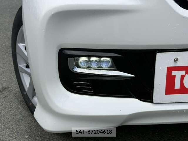 Honda N BOX CUSTOM 2019-01 7456308-27